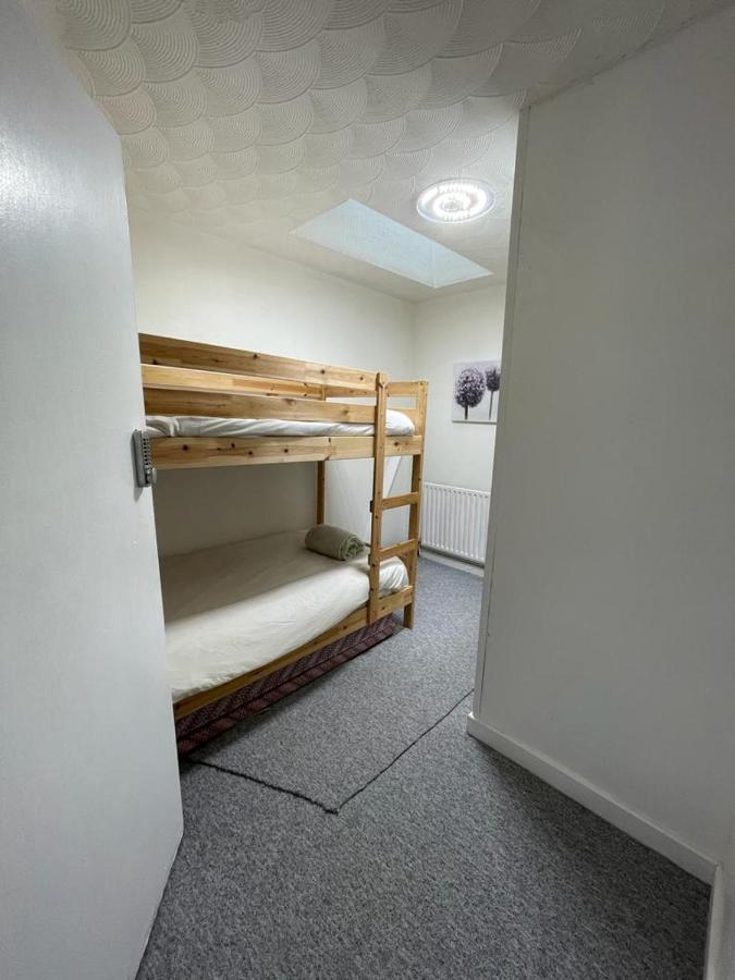 Bridge Street En Suite Rooms Merthyr Tydfil Esterno foto